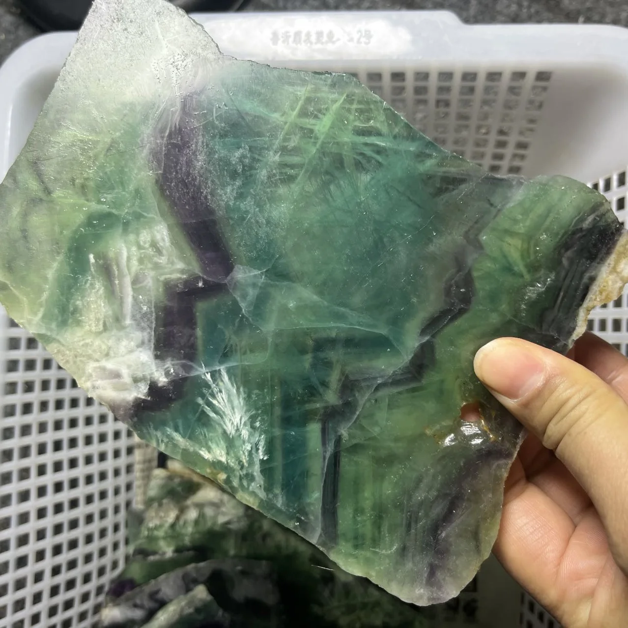 Wholesale natural rainbow fluorite slabs slice healing crystal  for home decoration