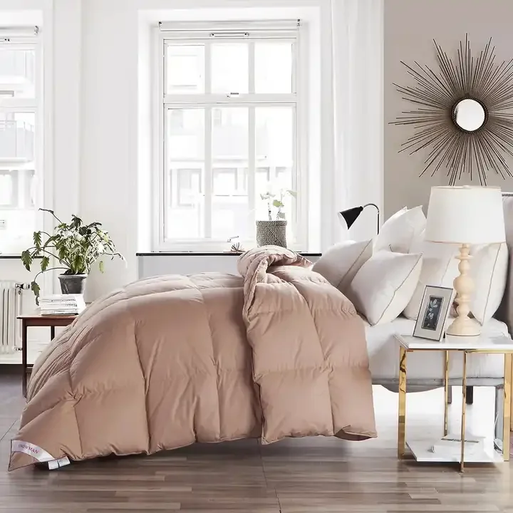 2024 China High Quality Duck Goose Feather Down Quilt Winter Duvet Luxury Household Duvet Cover Supplier