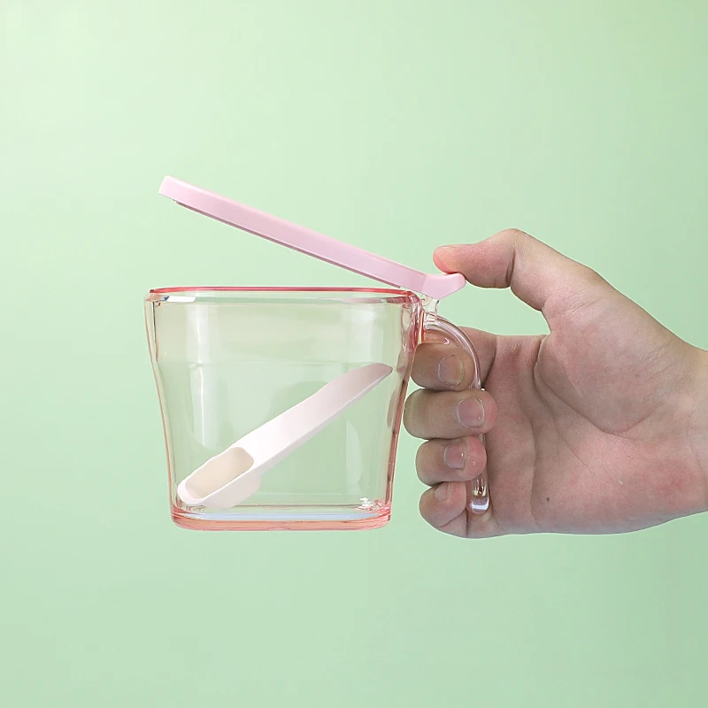 LATTLIV BPA Free Spice Bottles Clear Plastic Container Jars Kitchen Storing Spice Powders Salt Pepper Seasoning Jar with Spoon