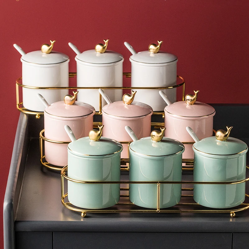 Porcelain Gold Design Kitchen Storage Bottles with Lid Tank Set Salt Shaker Sugar Bowl Spice Jar Set