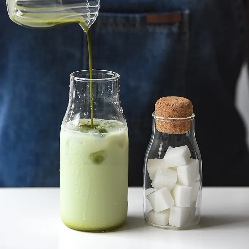 1L Hand Blow glass carafe with cover  borosilicate Glass water bottle with cork stopper lid for home,Restaurant,bar