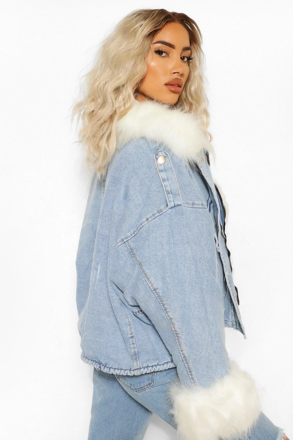 Custom Jeans Fleece Warm Coat Short Zipper  Faux Fur Trim Oversized Denim Jacket For Women