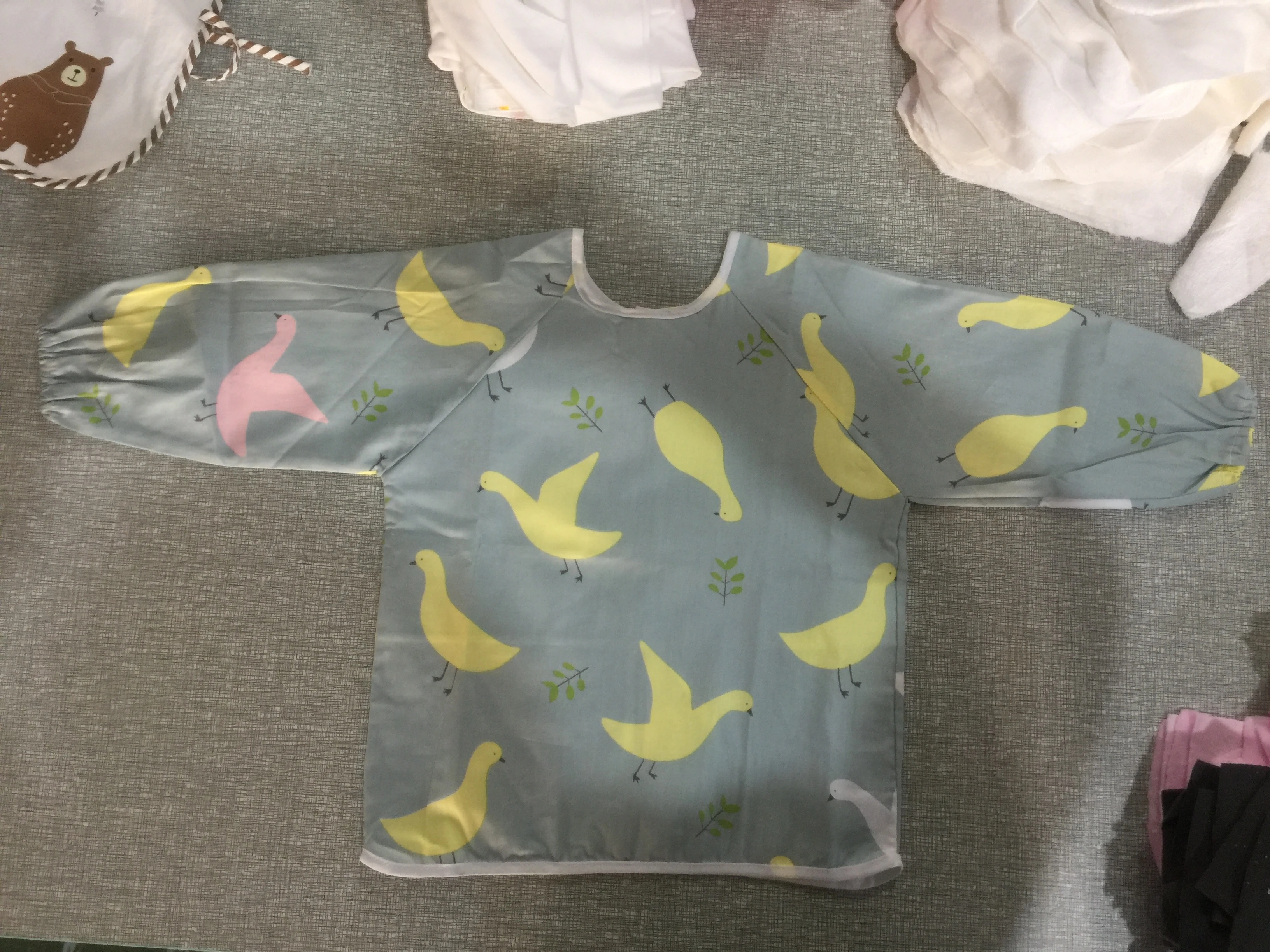 
Long Sleeve 100% Cotton Feeding Baby Bibs 