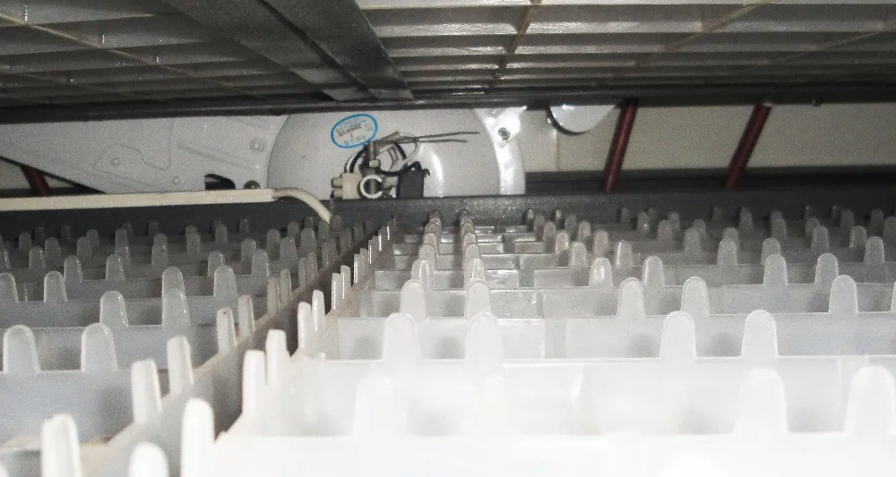 HHD fully automatic incubator large hatching machine 8448 chicken eggs industrial incubator in Zambia