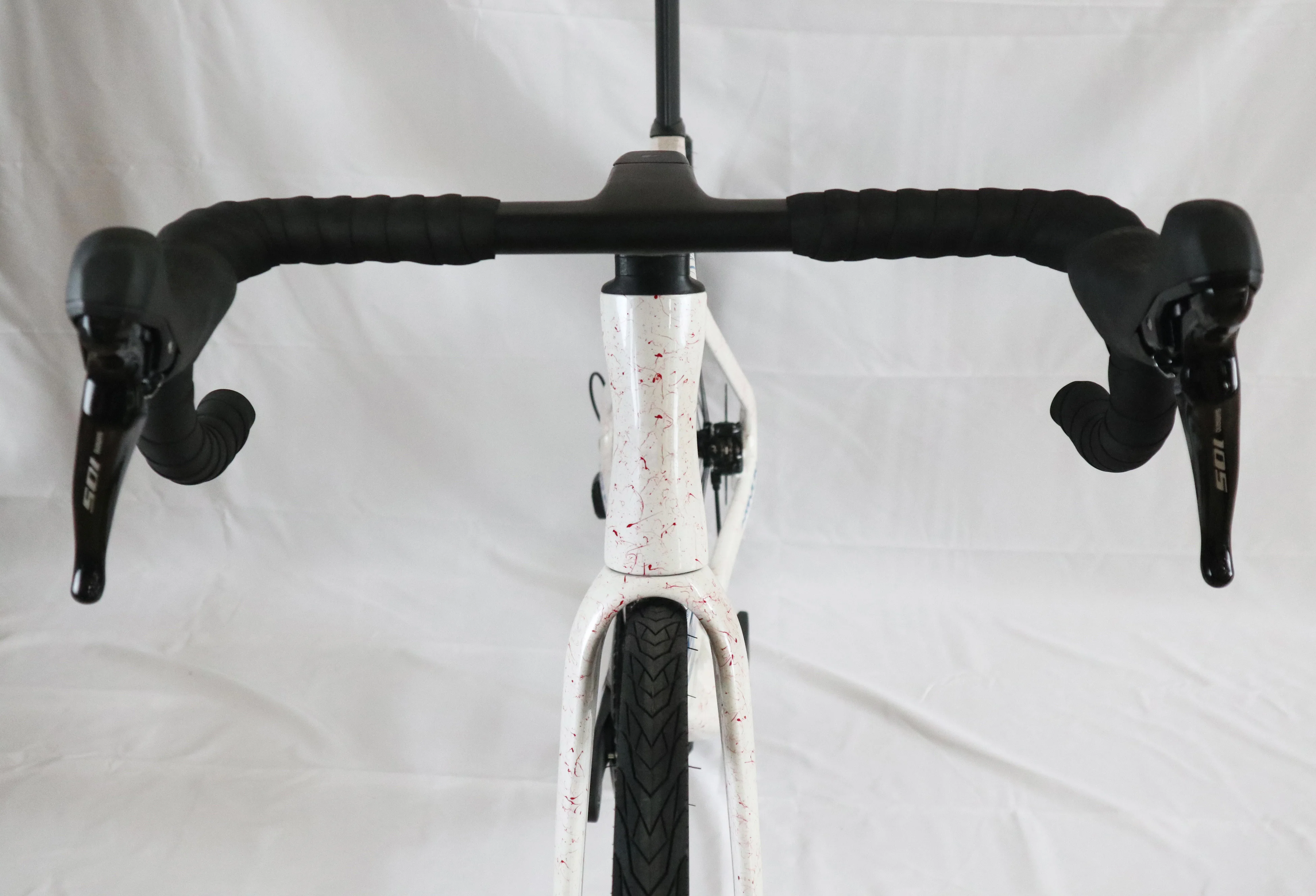 Adult 700c Carbon Road Bike Bicycle disc brake hidden wiring ODM 22 speed
