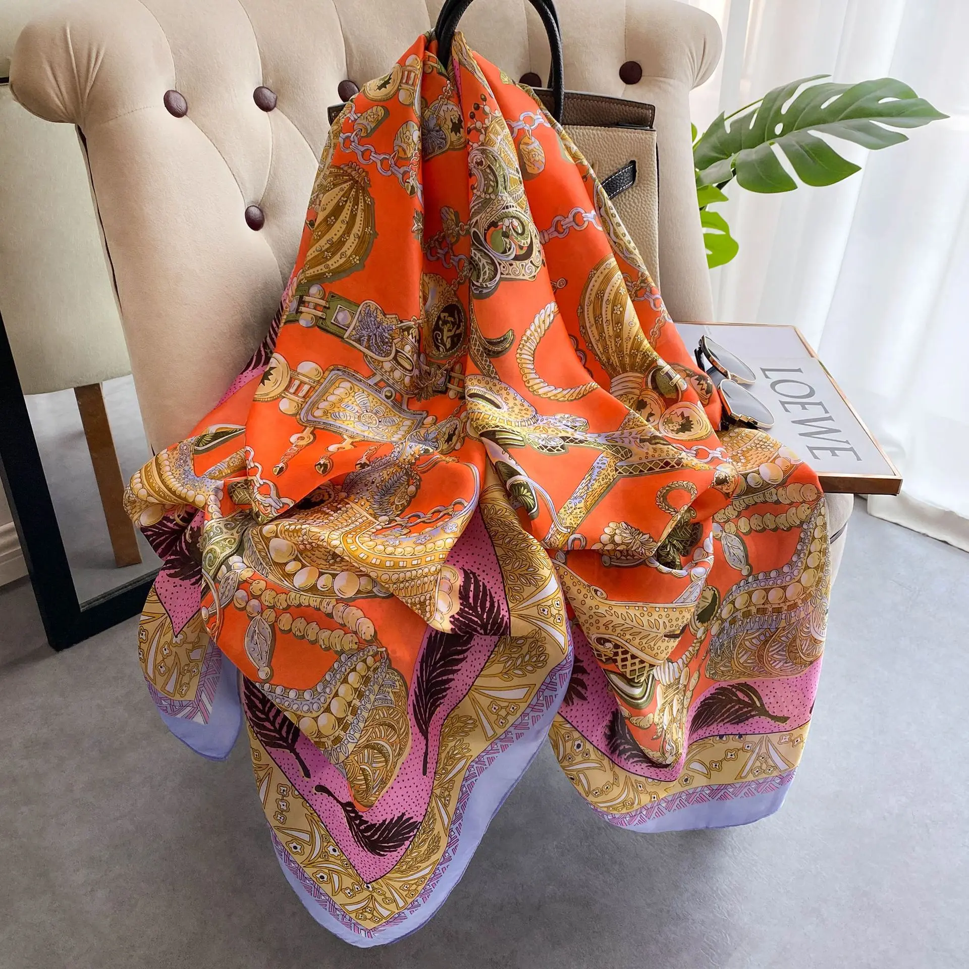 Hot Selling Vietnam Silk Scarves Silk Chiffon Scarf Woman Silk Scarf With Chain Pattern