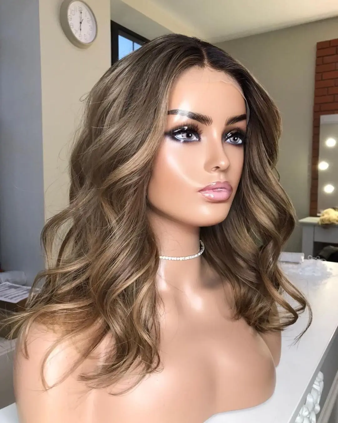 Loose Wave Jewish European Human Hair Grey Blonde Lace Front Wigs With Dark Root Pre Plucked With Baby Hair For Women