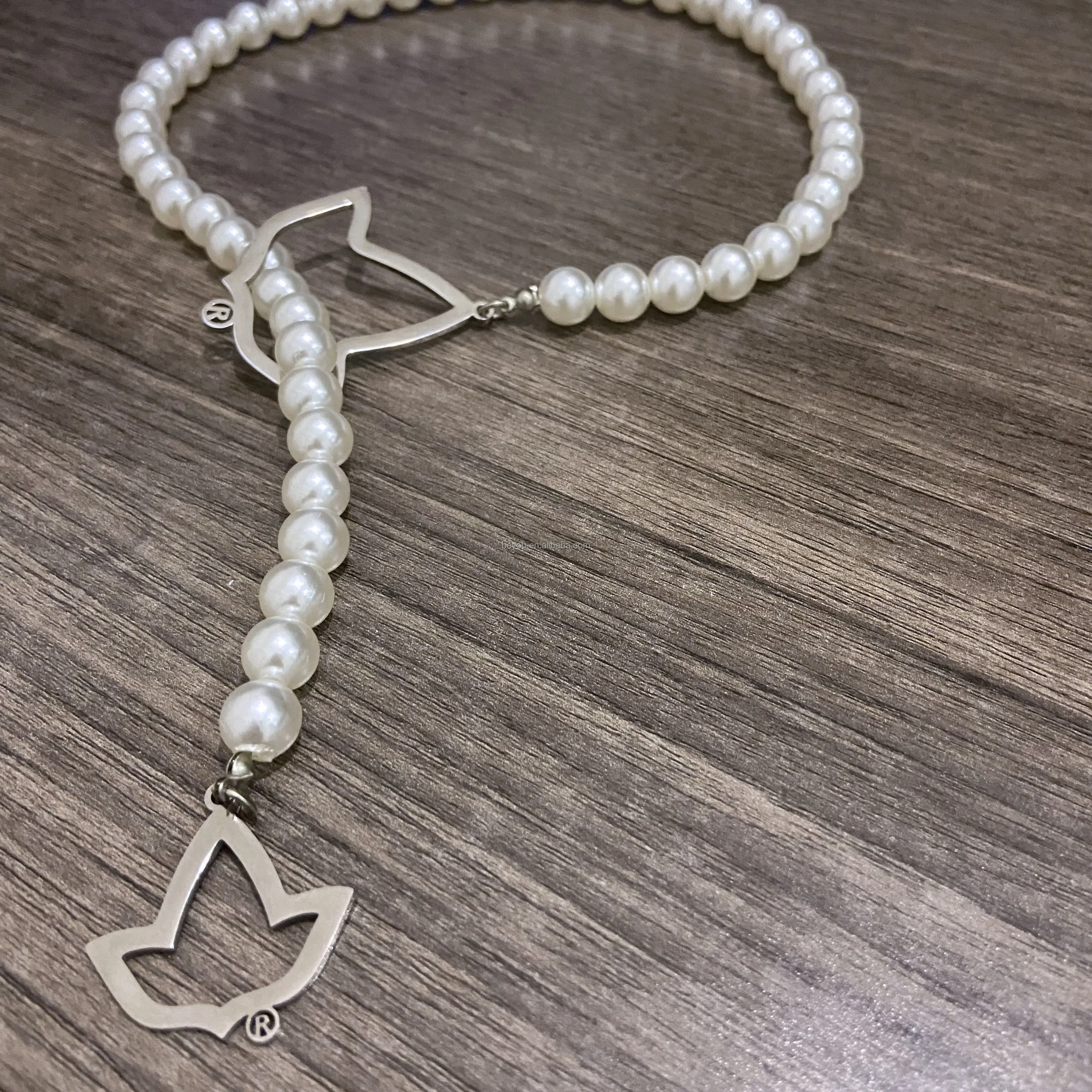 Greek Fellowship Alpha White Pearl Maple Leaf brooch Pink And Green Sorority Symbol Brooch Lapel Pin Jewelry Gifts