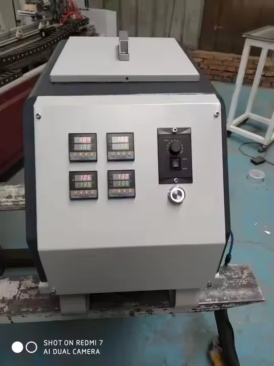 DGU Line Hot Melt Butyl Glue Spreading Extruder Machinery for Double Glazed Glazing Processing LineRD3000