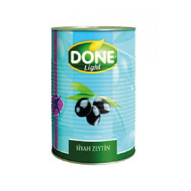 Доступны разные упаковки черных и зеленых оливок