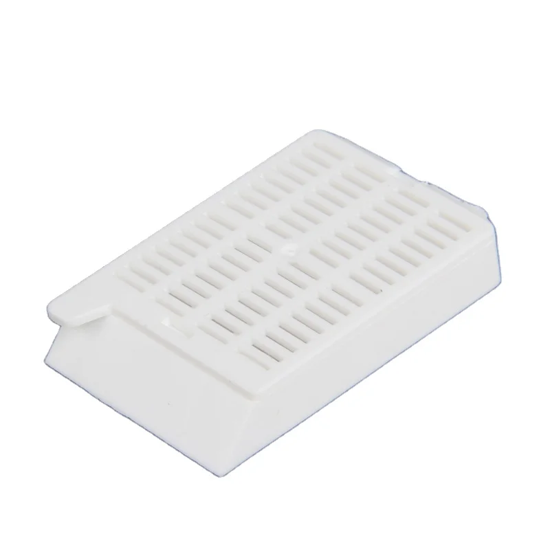 Disposable Medical Laboratory PP POM Material Strip Holes Various Color Embedding Cassette