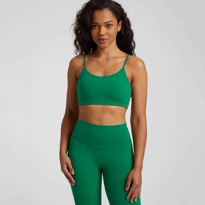 2023 New Design Sexy Strappy Breathable Shockproof Yoga Bra Sports bra For Women Modest Gymwear Criss-cross Back Padded Bra top