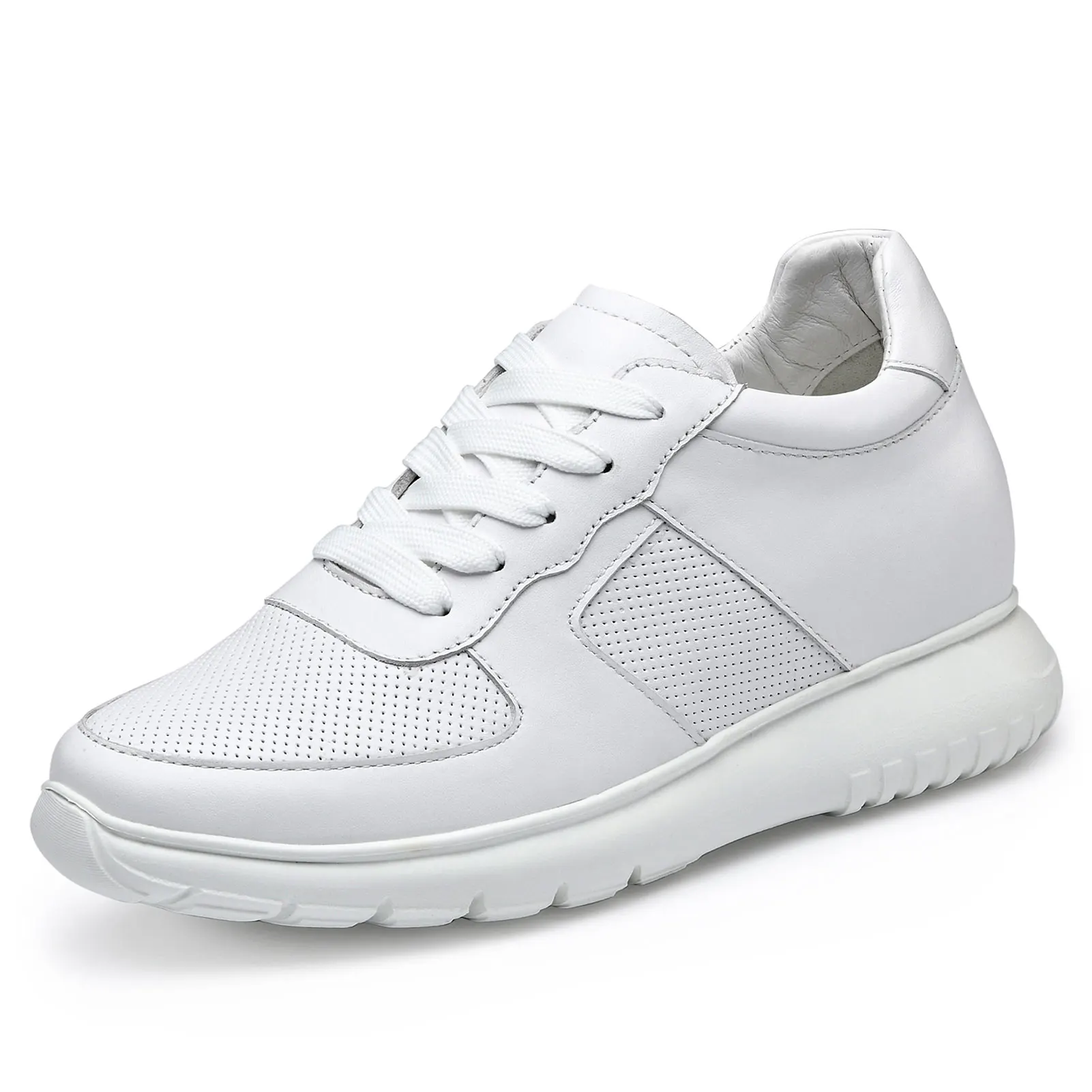 Белые кроссовки из натуральной