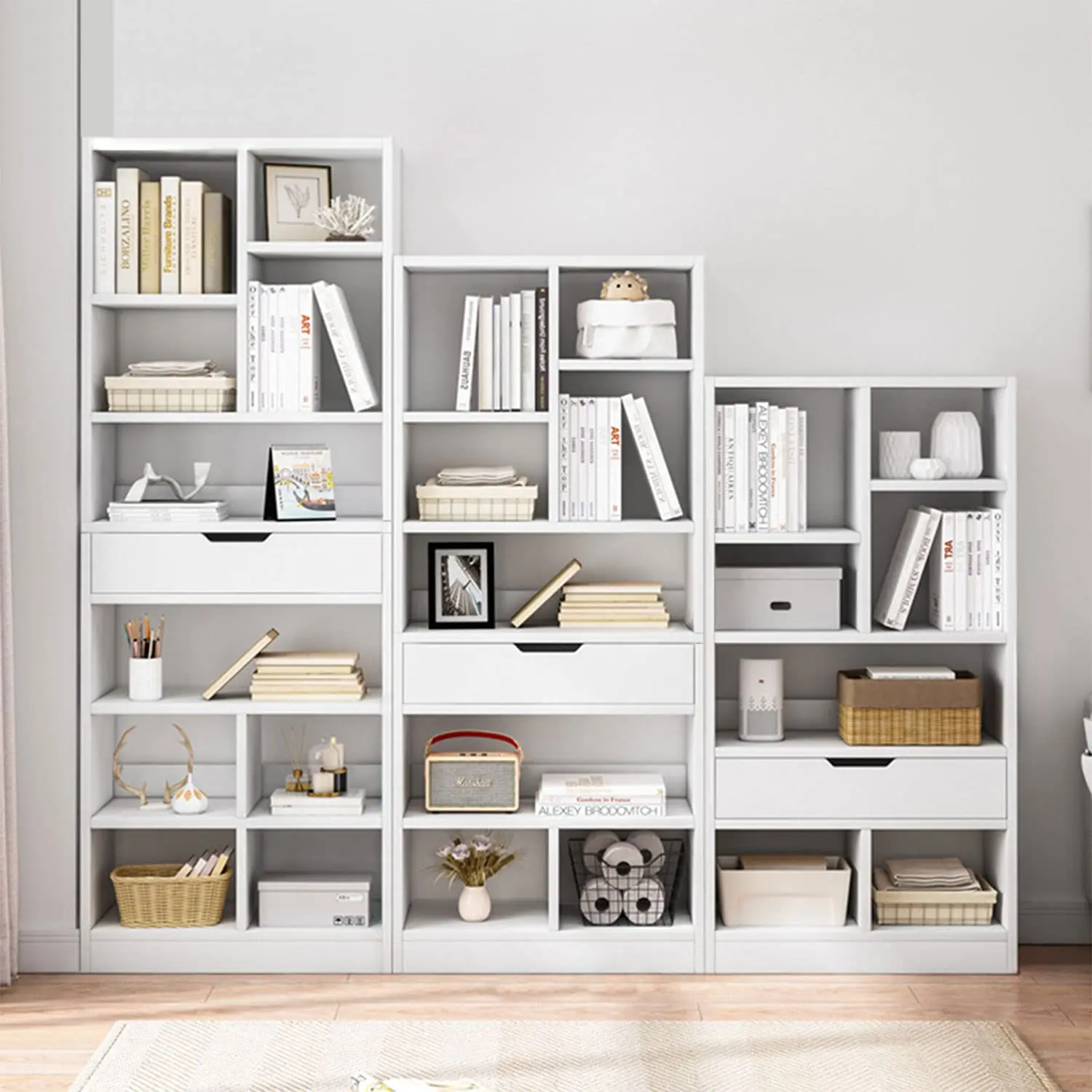 Деревянные книжные полки