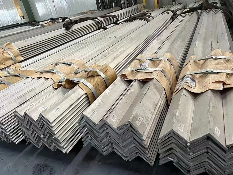 Factory Equal Unequal Galvanized Steel Angle 201 304 316L Galvanized Steel Angle Bar Price