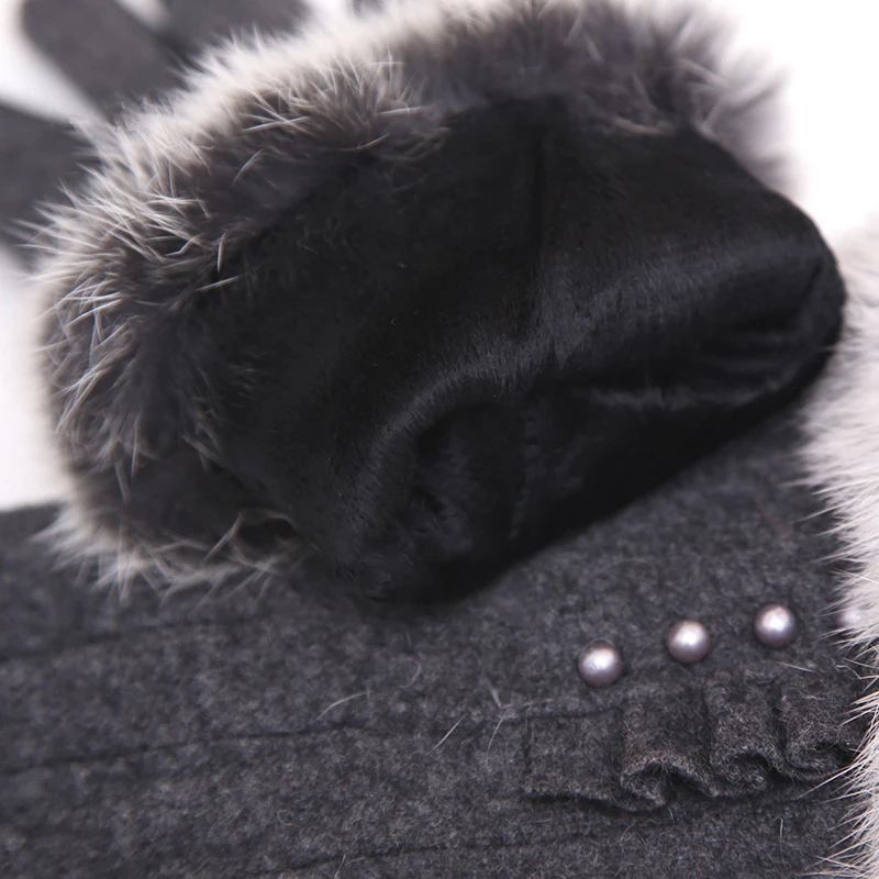 Custom Fashion Colorful Fluffy Rabbit Fur Cuff Gloves for Ladies Winter Woolen Warm Gloves for Women with Custom Label