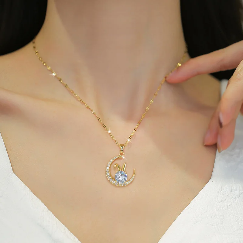 Sparkling Zircon Moon and Rabbit Pendant Necklace Gold Plated Stainless Steel Zircon Cz Pendant Necklace Gifts Women Jewelry