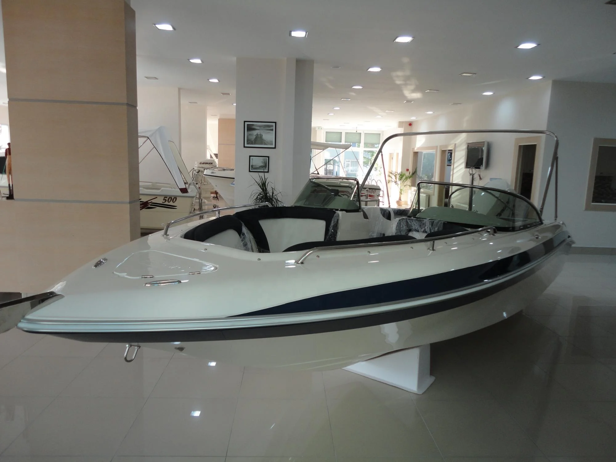 
HIGH QUALITY SAFTER 620 DANCER DECK FIBERGLASS BOAT 