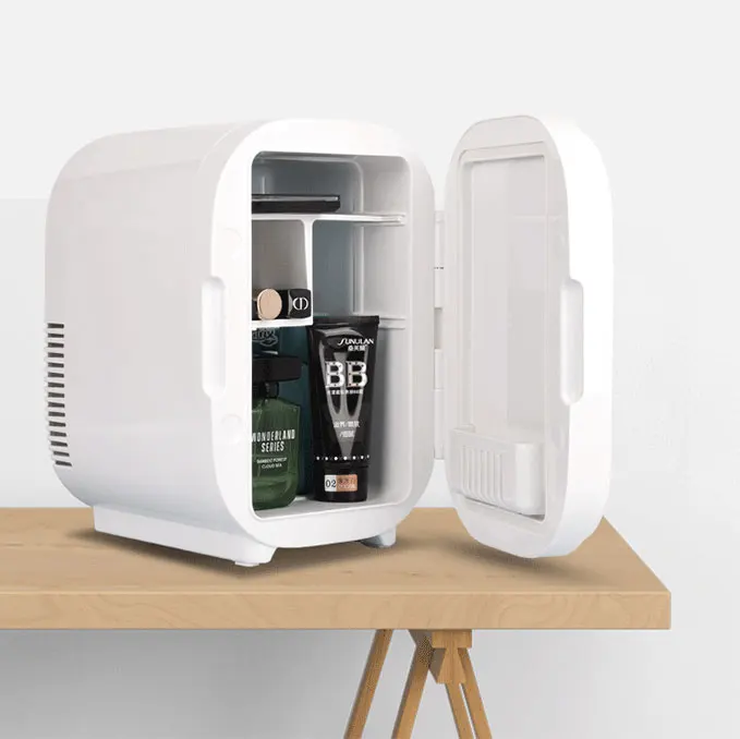 Manufacturer OEM Design Portable Car Refrigerators 12V Small Mini Car Refrigerator Small Size Car Refrigerator for Trucks