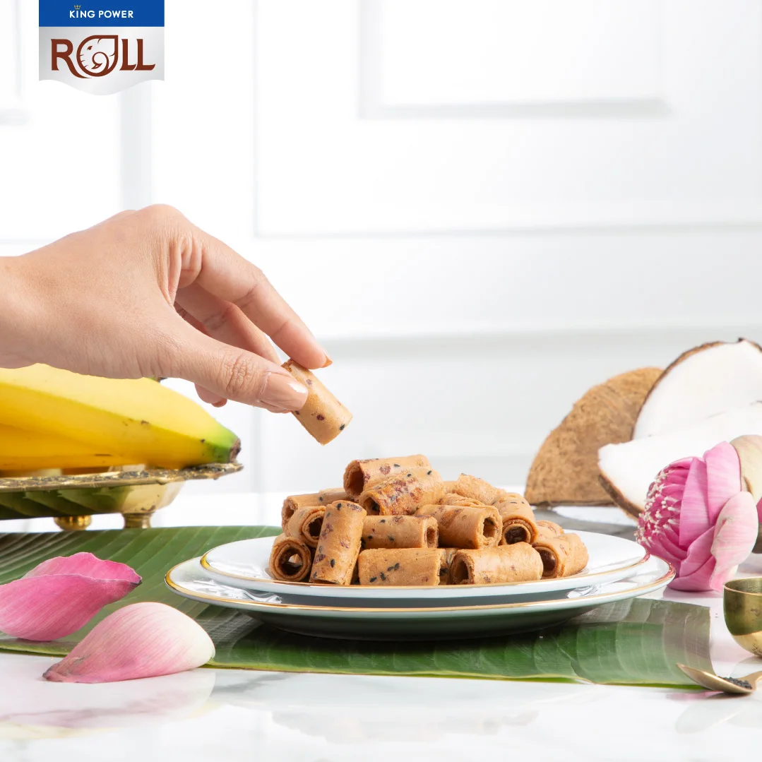 King Power Roll with Golden Cavendish Banana  - THAI SNACK FOR EVERYONE TO ENJOY WITH DELICIOUS TASTE FROM THAILAND