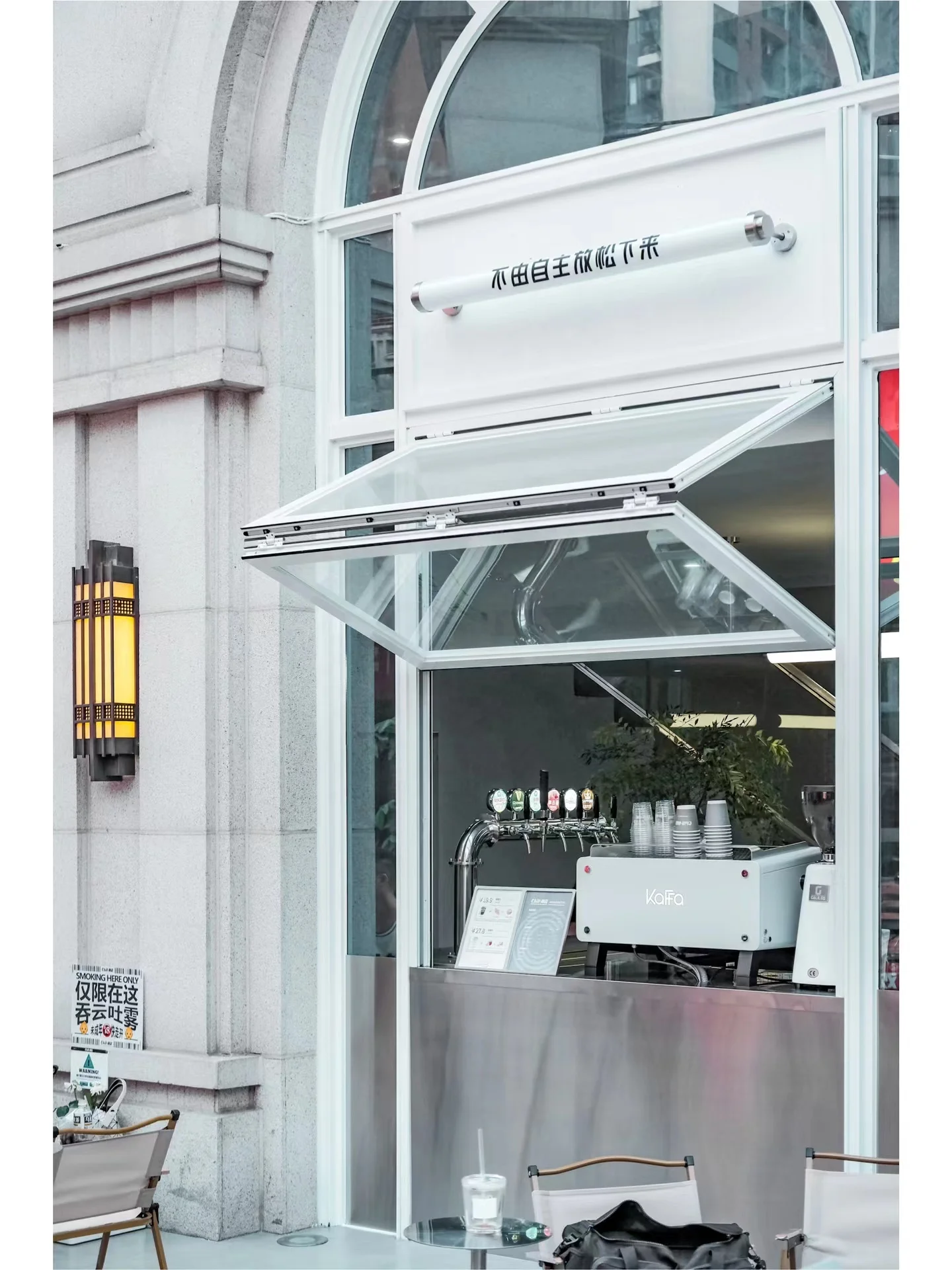 Factory direct doors and Windows aluminum tilting Windows Giant aluminum glass Windows can be customized