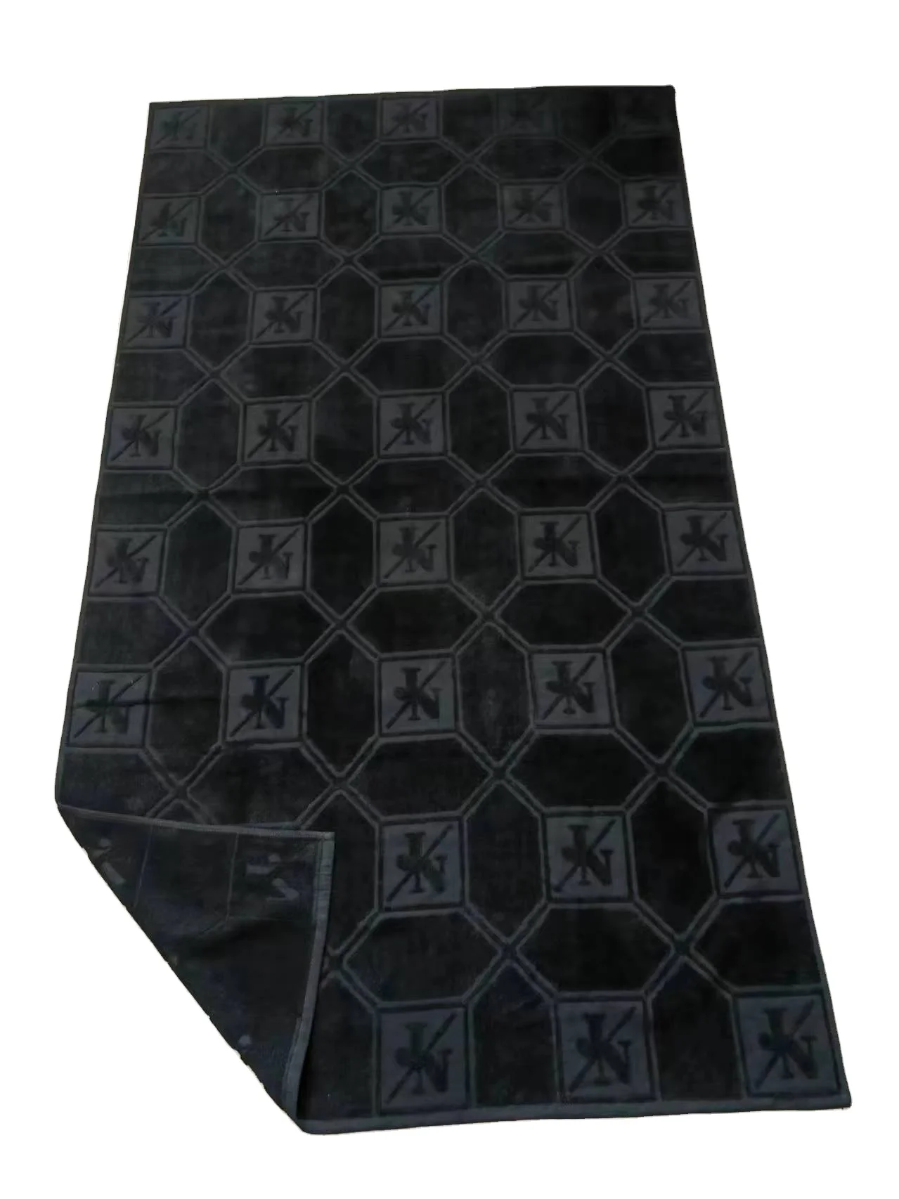 Customized Embossed Logo 100% cotton Bath Towel good thickness black cotton bath towel