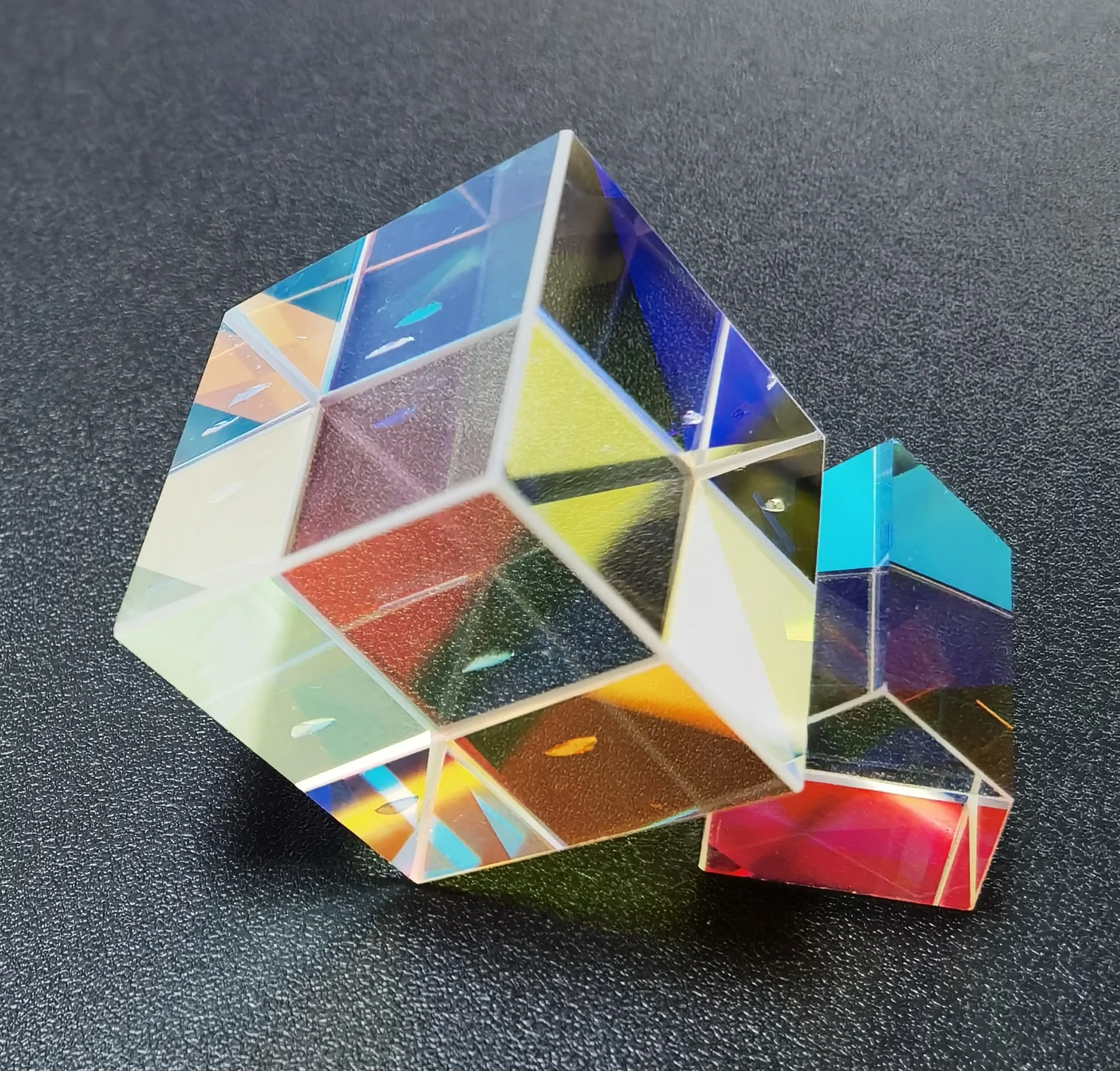 Support custom refracting  rainbow glass cube composite color prism