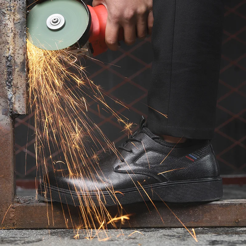 Outstanding Quality Finely Processed Comfortable Lightweight Safety Shoes Work Boots
