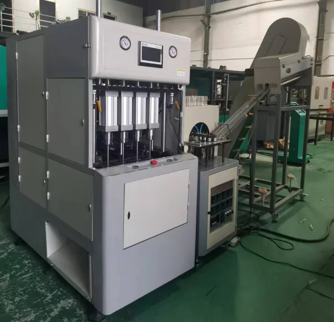 Semi Automatic 4 Cavity PET Bottle Blow Moulding Machine with Automatic Preform Loader