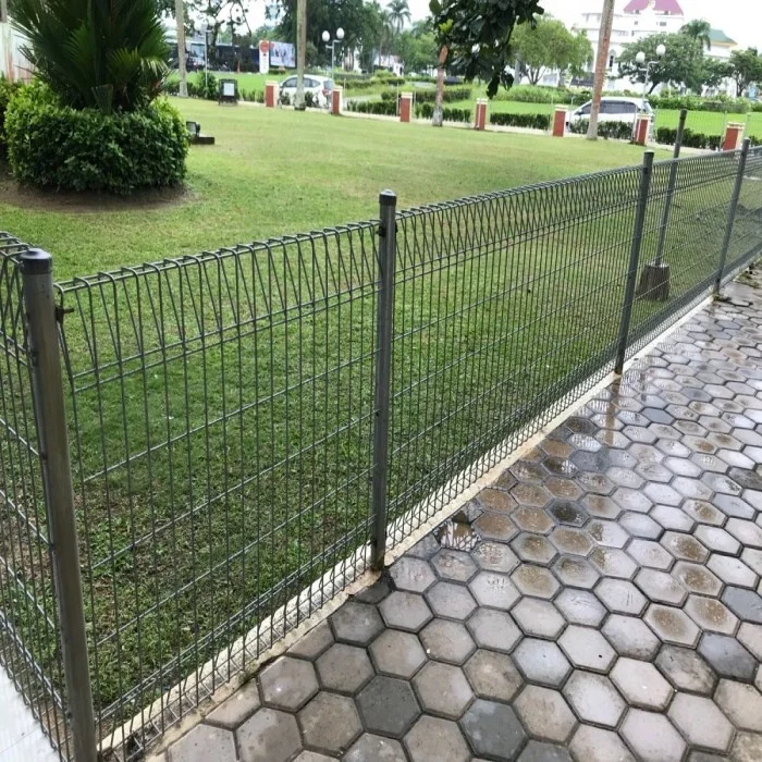 Hot dip Galvanized Roll Top Profile Security wire mesh Fence