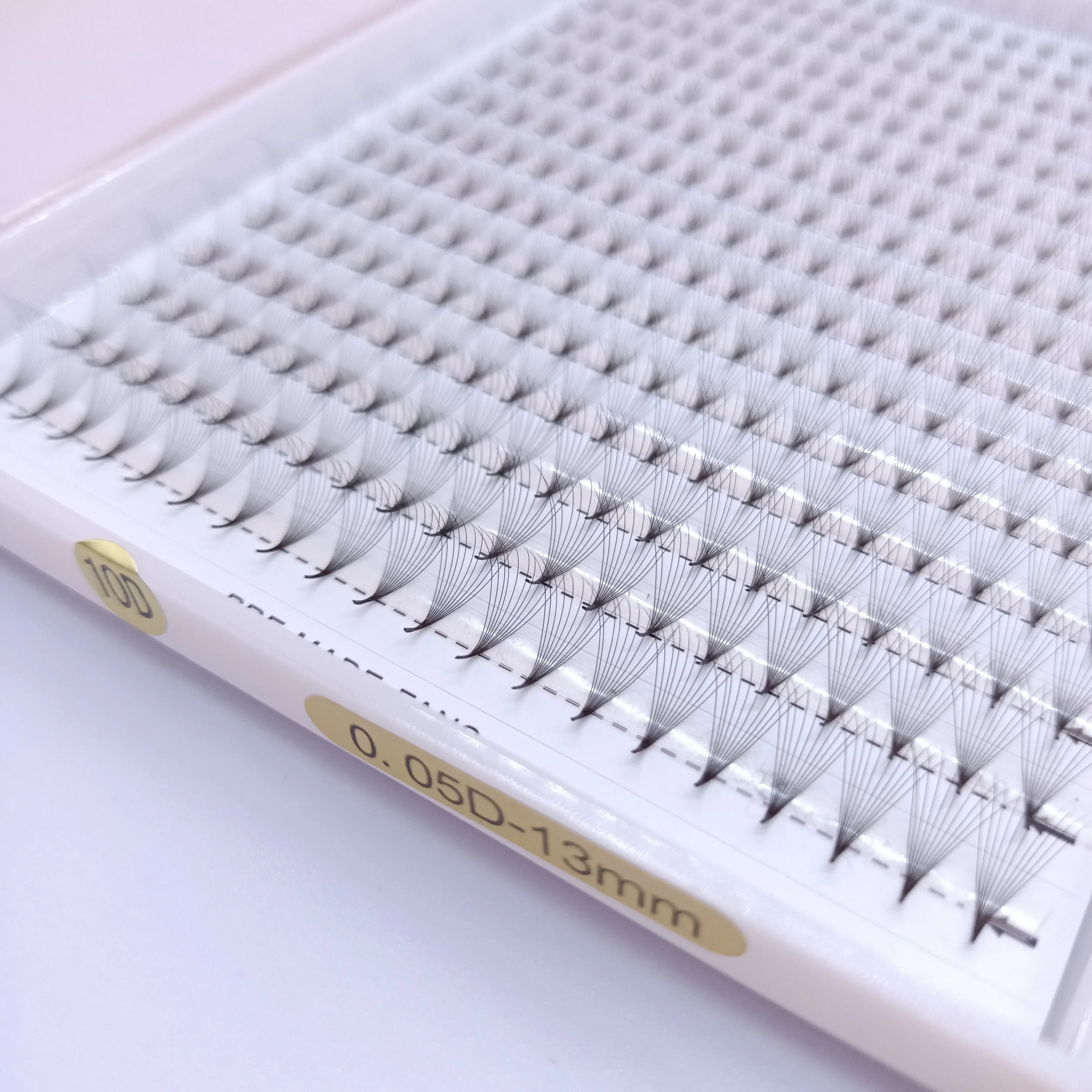 Korea point stem narrow base lightweight mega volume premade fans eyelash extension premade fans 10d