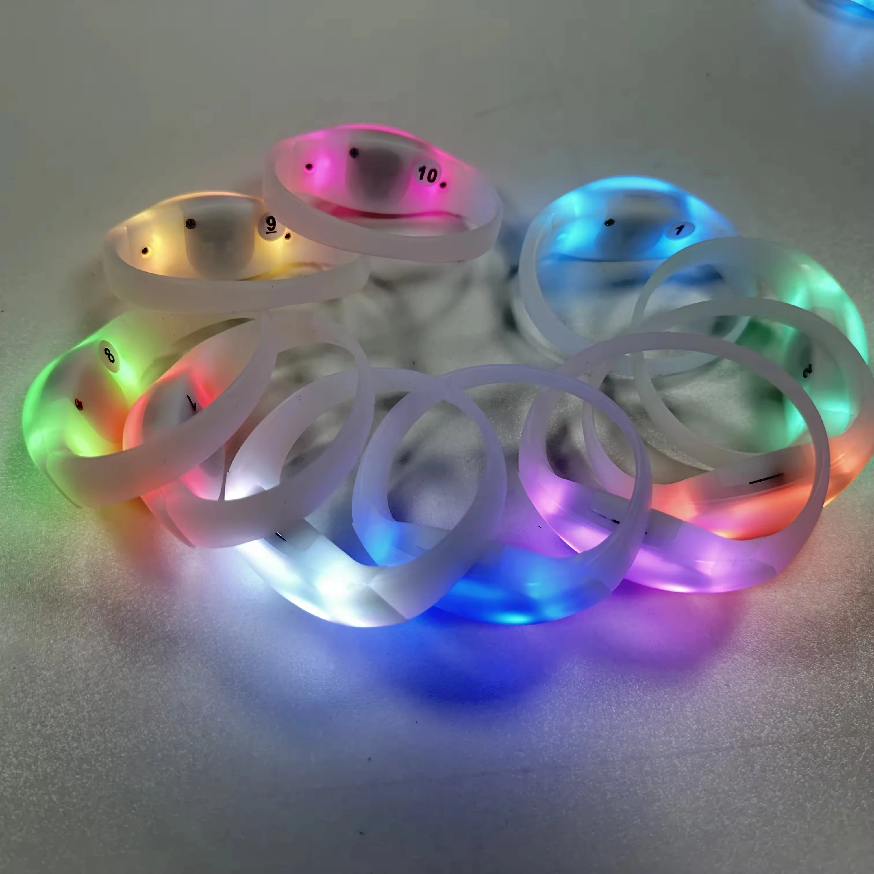 Custom Logo Flashing Remote Controlled Light up Glow Led Party Bracelet DMX Control LED Wristbands for Event