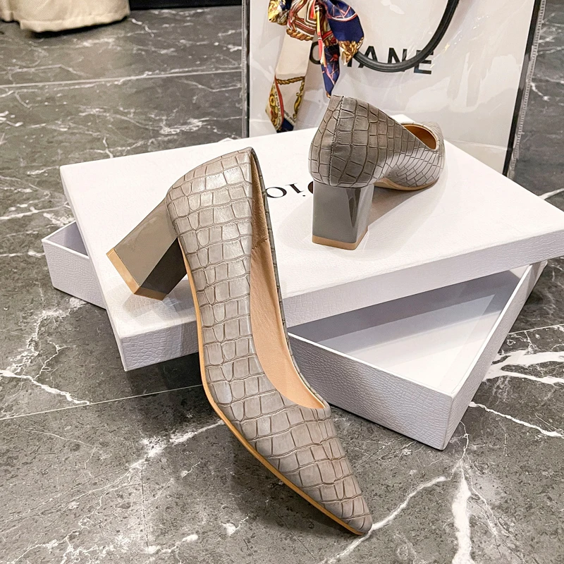 New arrival pointy toe pumps slip-on usual dress shoes office classic shoes block heels for women and ladies