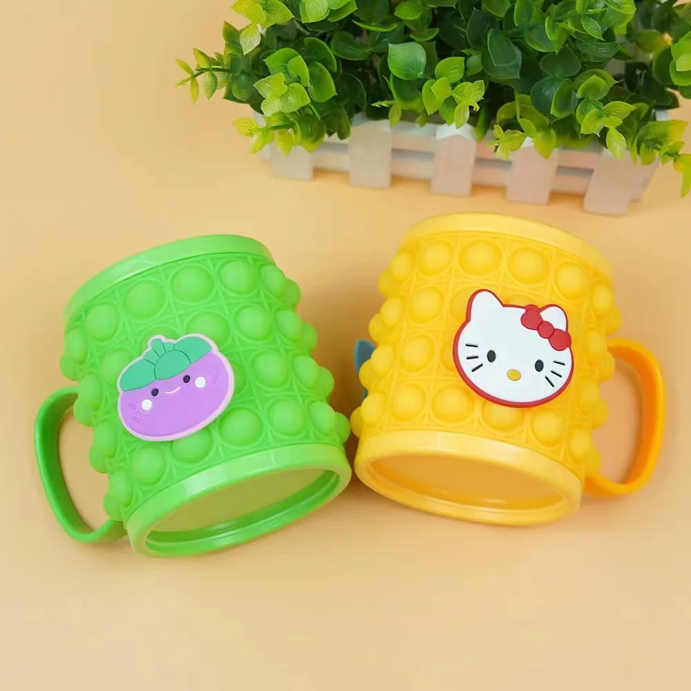 Wholesale Amazon Hot Push Bubble Pop Up Fidget Out Toy Food Grade Silicone Bubble Cup Fidget Cups Water Bottles