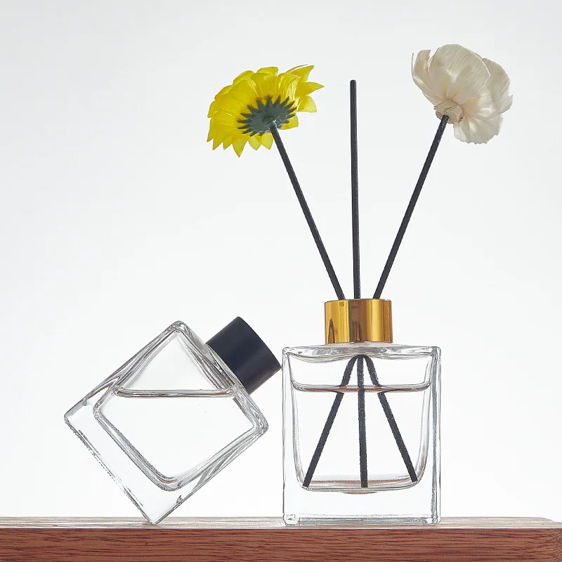 Modern Simple Round frosted Clear Glass 100ml 150ml 200ml Empty Luxury Perfume Reed Glass Diffuse Bottle And Box Wholesale
