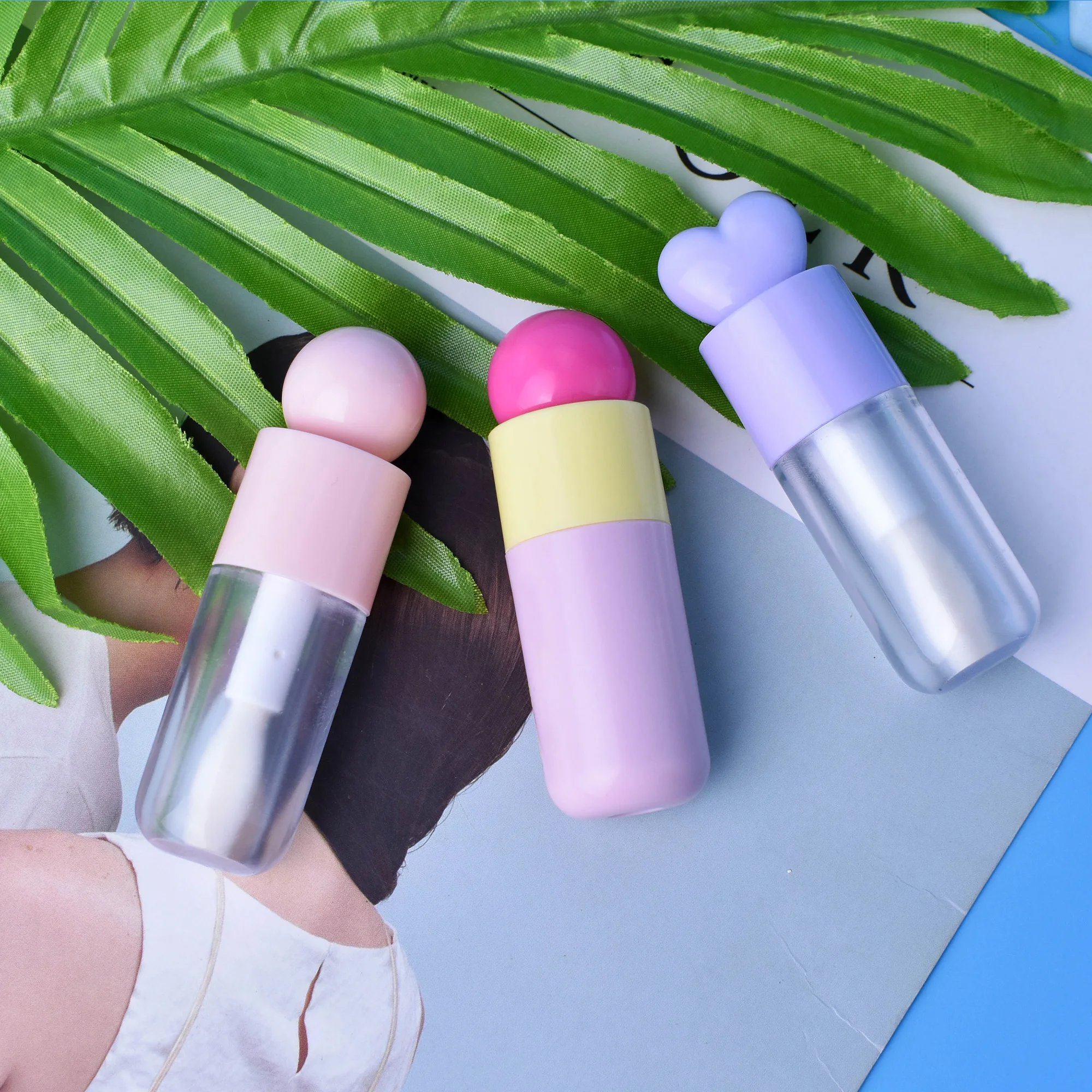Cosmetic Popular Bulk Order Plastic Lip Balm and Lipgloss Case Two Tone Two Colors Lip Cream Tube Packaging