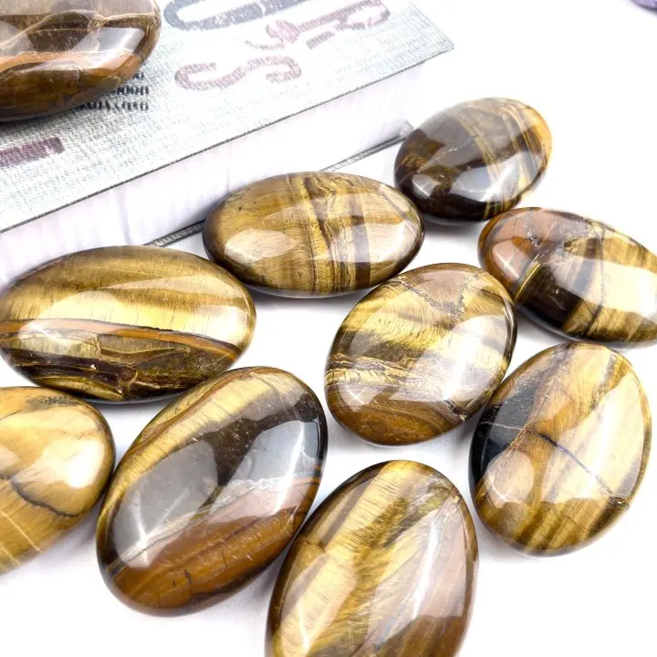 Wholesale Factory Direct Selling Eye-catching Crystals Healing Stones Mini Size Tiger Eye Stone Palm Stone For Selling