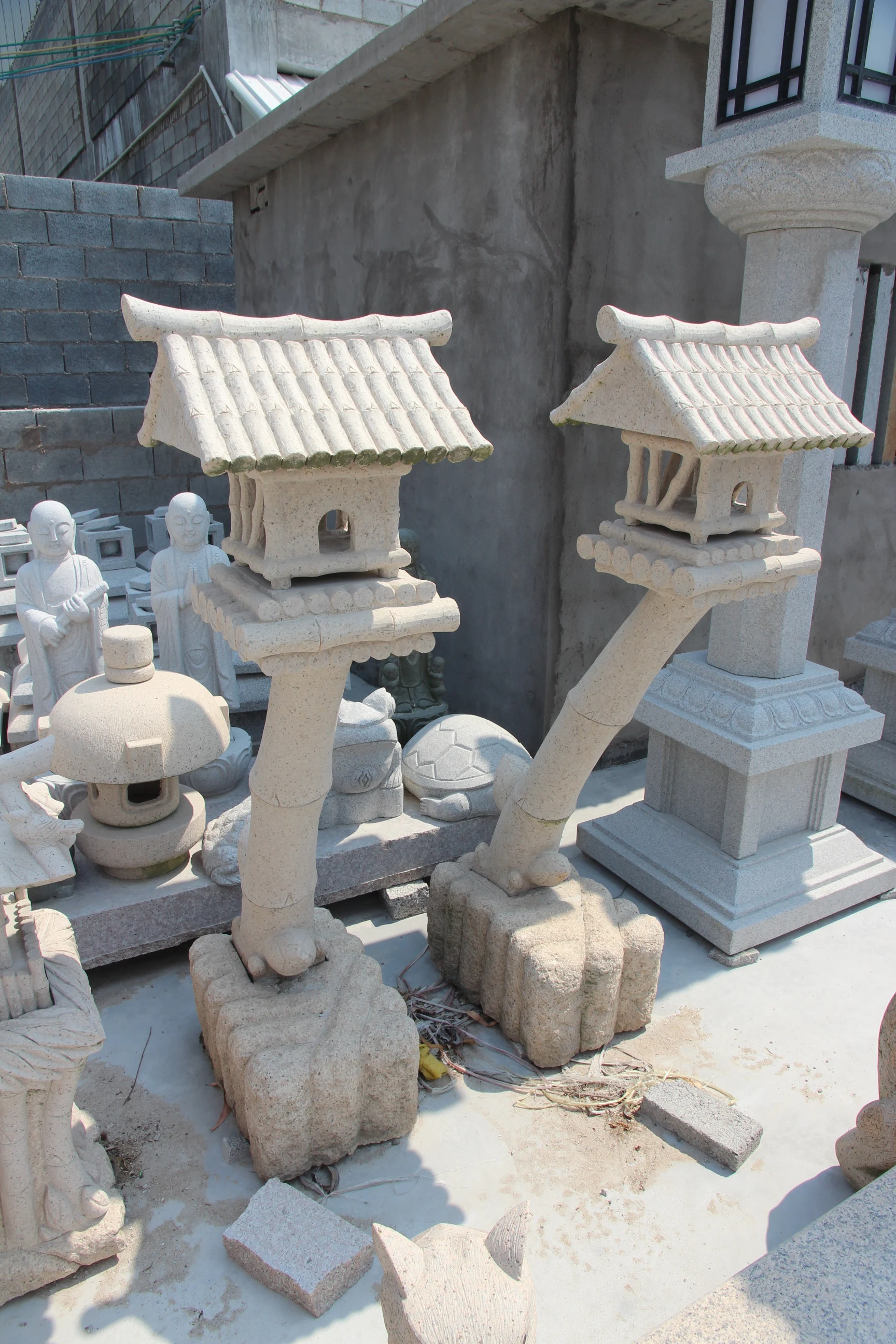 White Decorative Stone Granite Carved Japanese Pagoda Lantern for Yard Garden Park