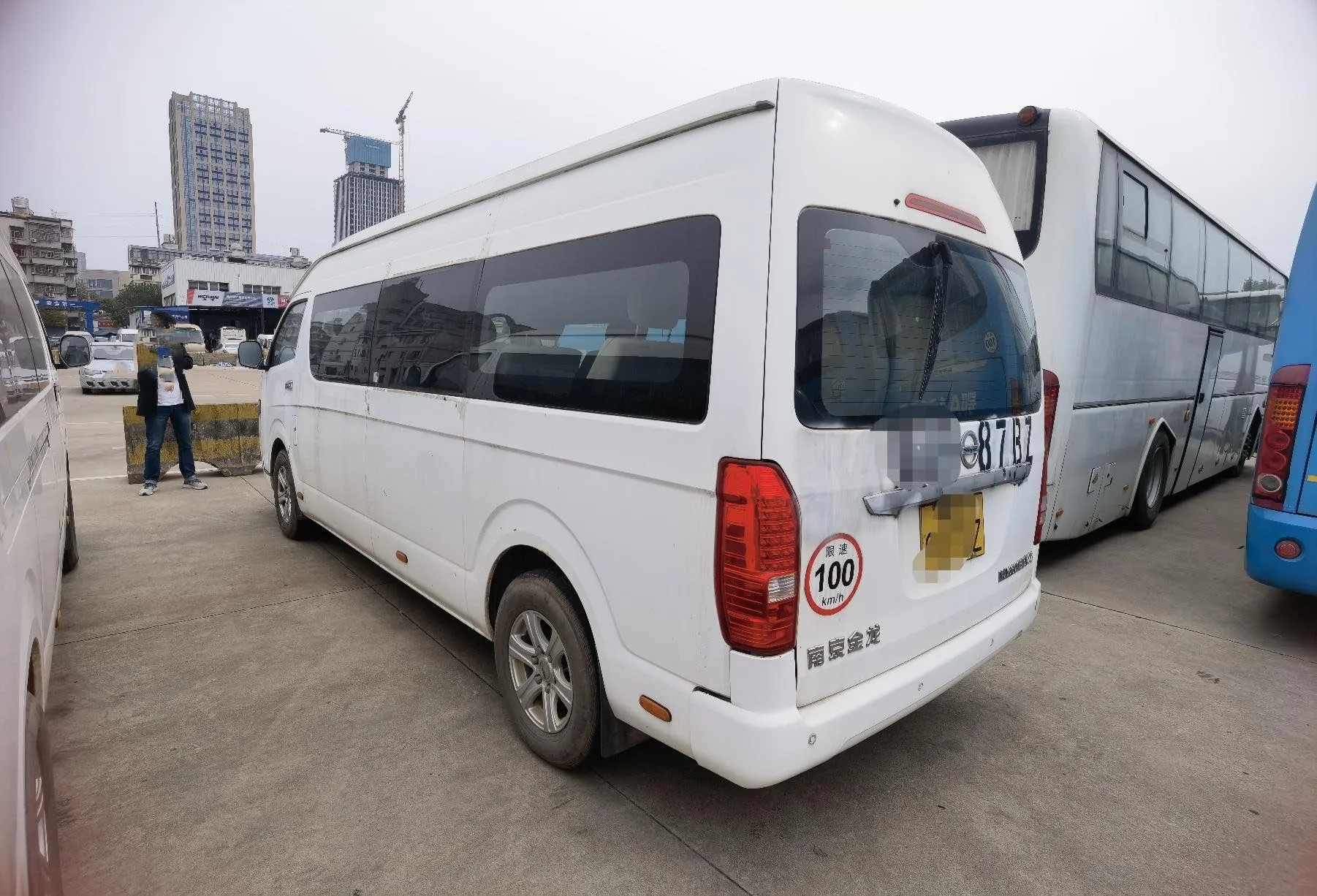 Second Hand Kinglong Electric Mini Bus Passenger Hiace 15 Seats Cheap Price Short Trip Buses