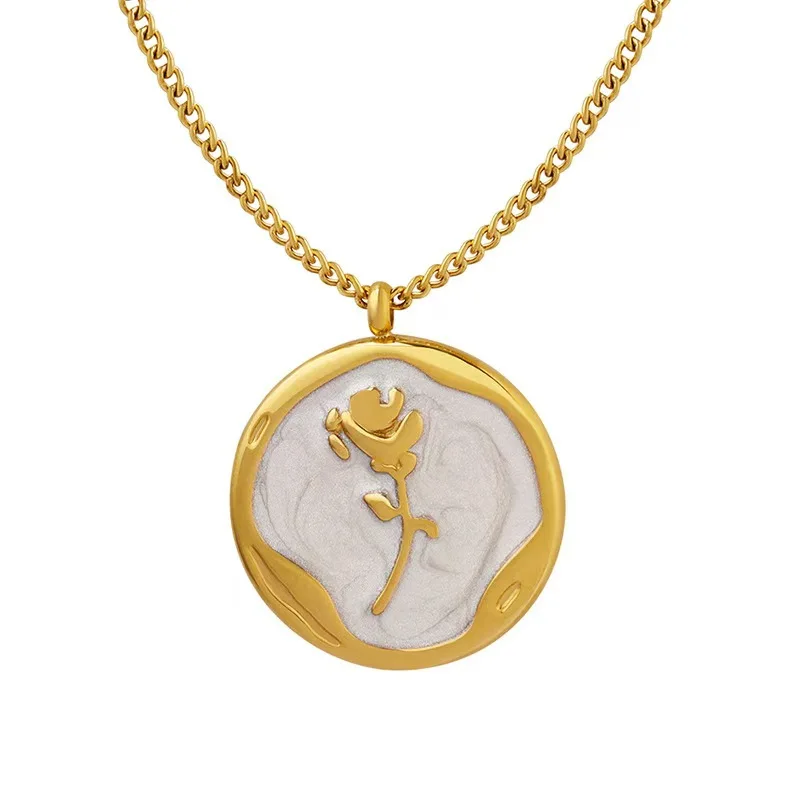 N556 Fashion charm women jewelry necklace wholesale Korean version of INS rose titanium steel collar bone necklace