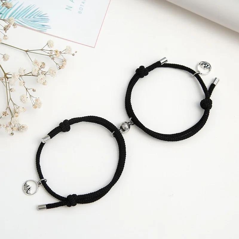 2pcs\Set New Stainless Steel Couple Bracelet A Pair of Magnet Ball Hand Men and Women Gift Friendship Charms Rope
