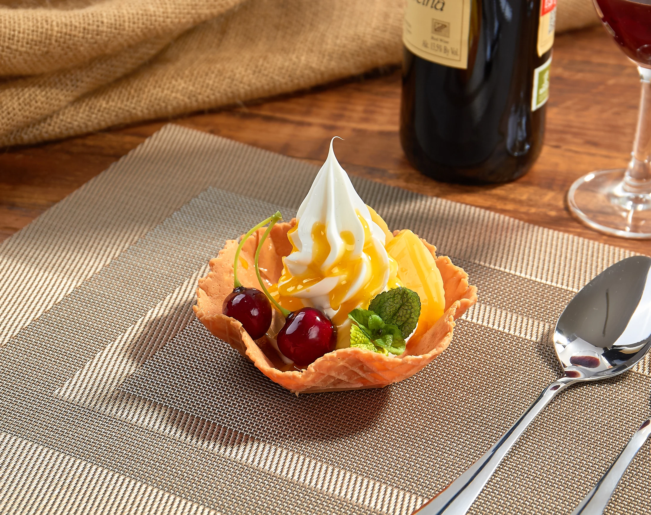 Simulation Ice Cream Model Artificial Fruit Ice Cream Waffle Cup Display Model For Decoration