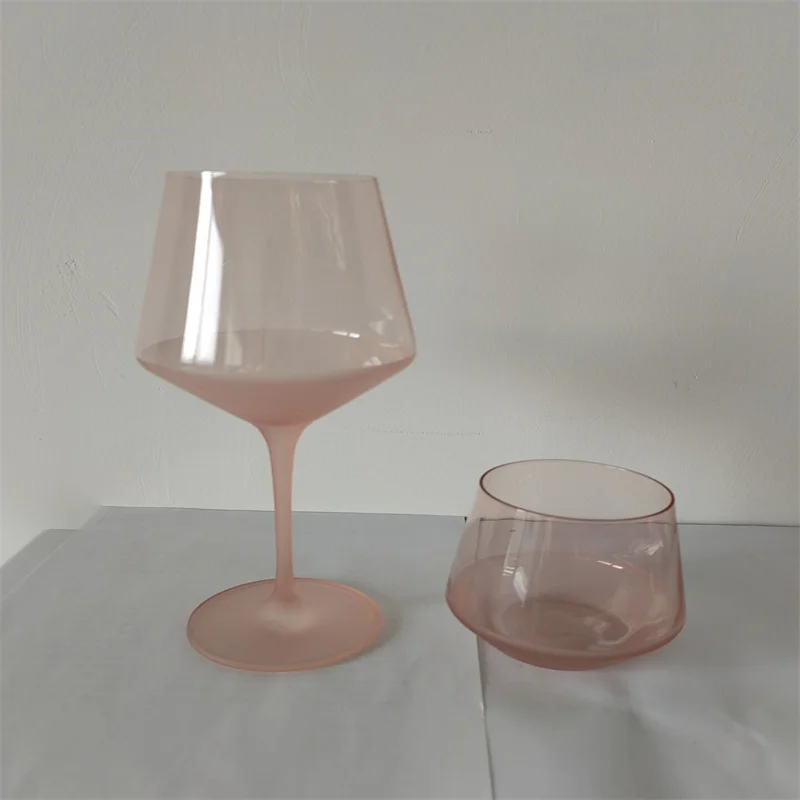 2023 Wholesale Luxury Customized Colored Stem Wine Glasses hand blown Balloon Gin Glass Goblet glas for Wedding Party