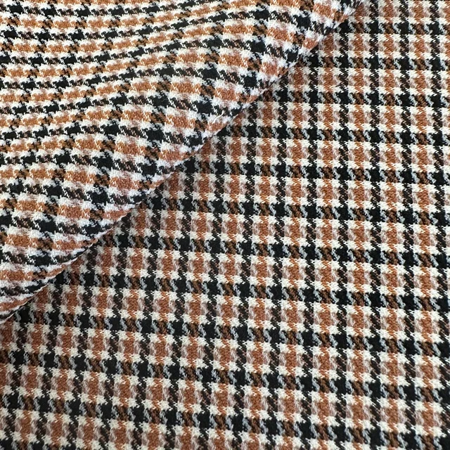 2023 NEW ARRIVAL woven polyester fabrics/yarn dyed plaid fabric for clothing