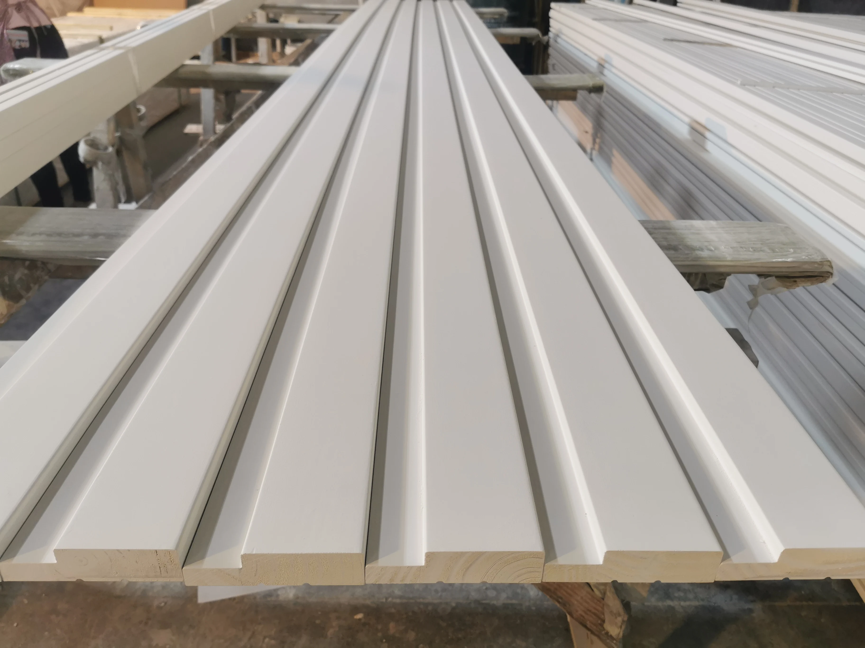 Interior and Exterior White Gesso Primed Wooden Door Jambs with Good Quality