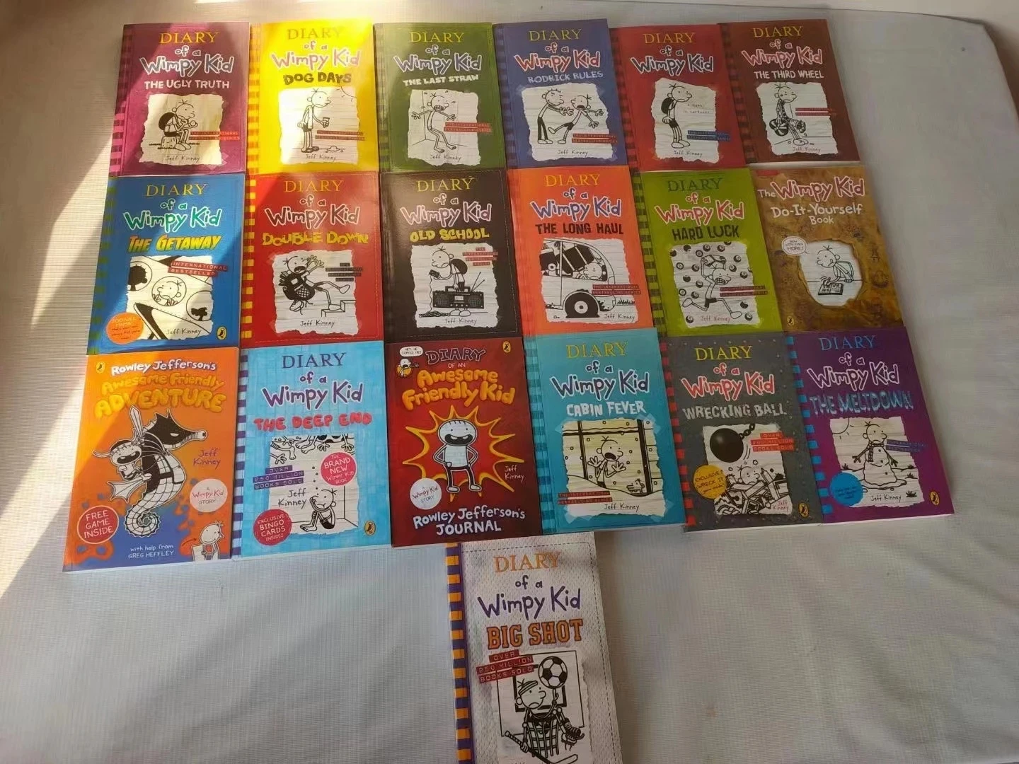 19 Books/Set English Picture Story Book Diary of a Wimpy Kid Comic Bridge Novel Children Daily Reading 6-12 Years