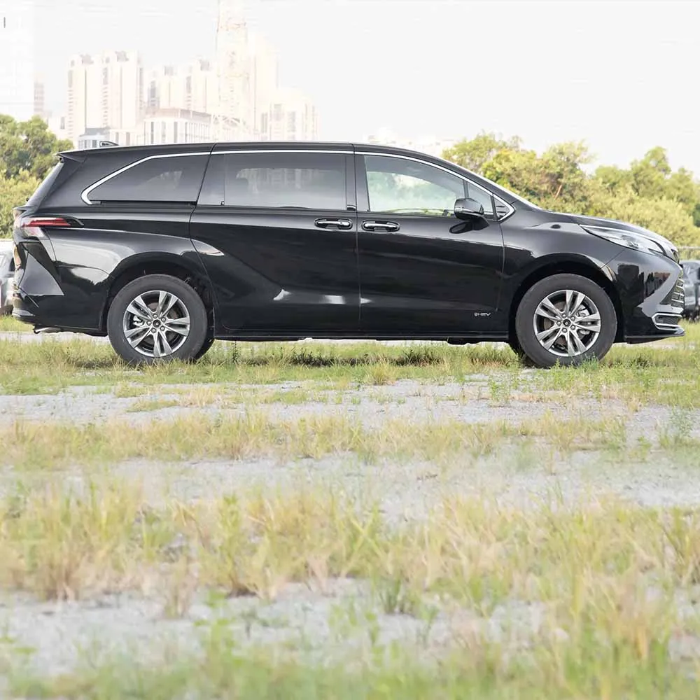 2024 To yota Senna MPV Wholesale Sales Two-Engine 2.5L Comfortable Version Enjoy Large Space Storage Comfort New Energy Vehicle