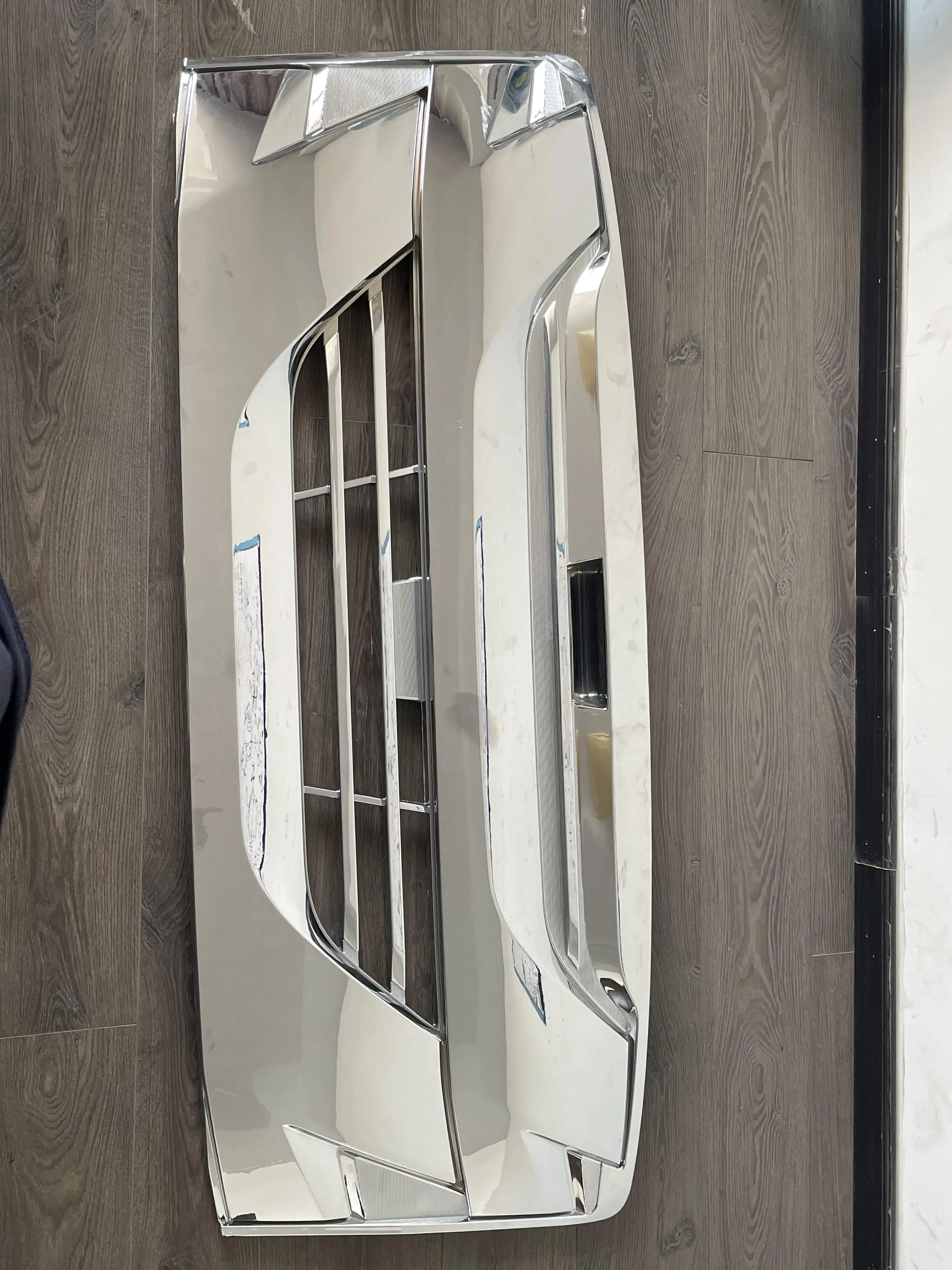 Japanese truck parts aftermarket accessories  high quality  chrome  grilles  factory price for Isuzu GIGA 2010