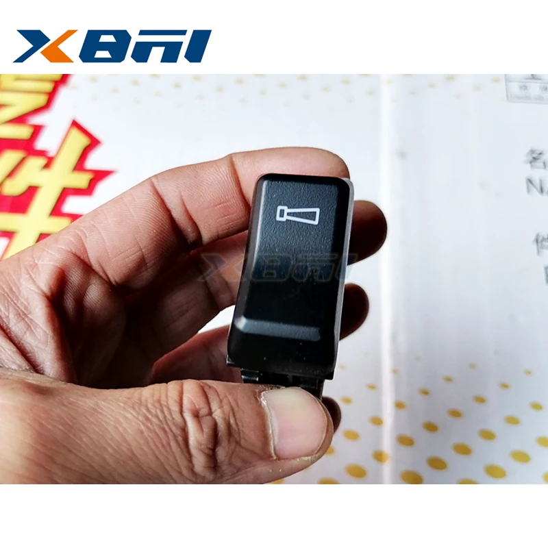 Original horn transfer switch for SITRAK C7H MAX G7H SITRAK C9H SINOTRUK Spare parts Warp-plate Switch 812W25503-6002