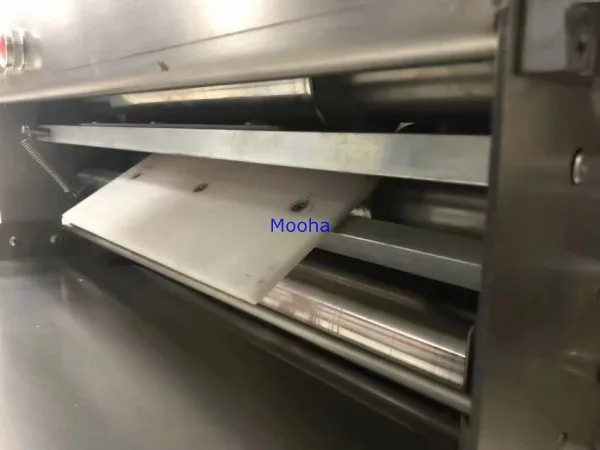 pizza dough sheeter, pizza dough press machine, electric pizza dough roller machine